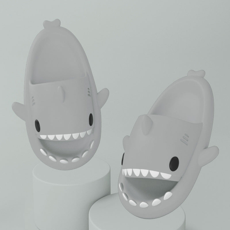 Cartoon Shark Hausschuhe