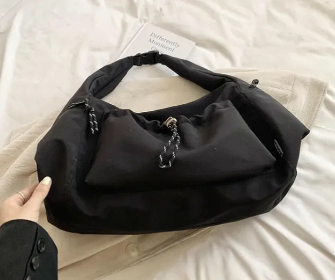 Einfarbige Umhängetasche Große Kapazität Vielseitige Schulter