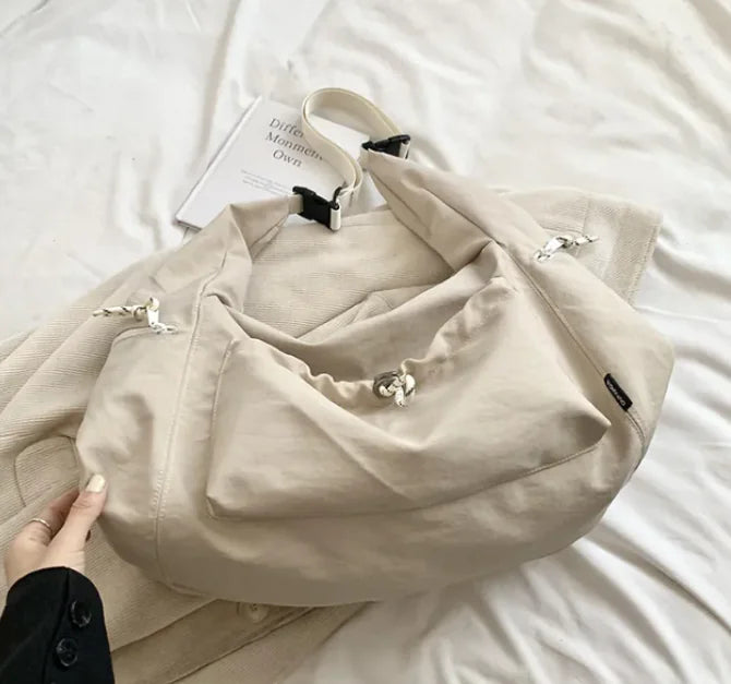 Einfarbige Umhängetasche Große Kapazität Vielseitige Schulter